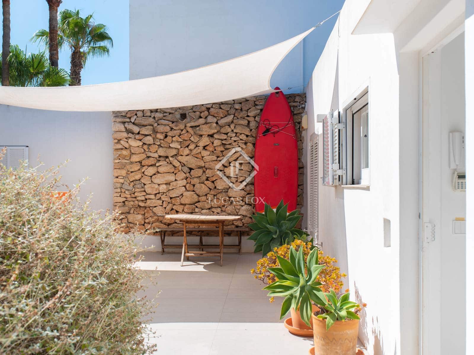 4 sovrum Villa till salu i Roca Llisa med pool garage - 1 890 000 € (Ref: 9354102)