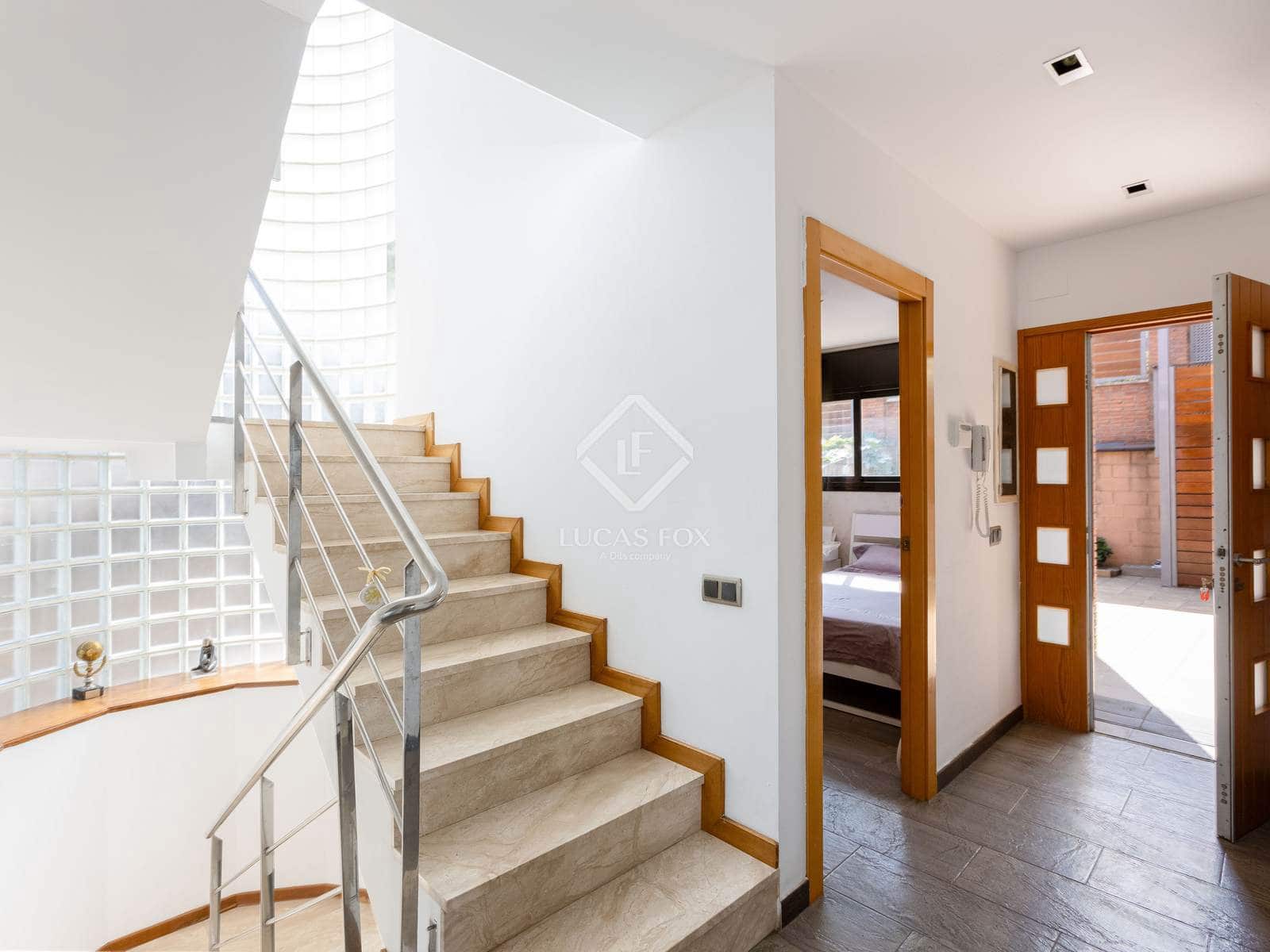 5 soveværelse Villa til salg i Vallromanes med swimmingpool garage - € 649.000 (Ref: 9354103)