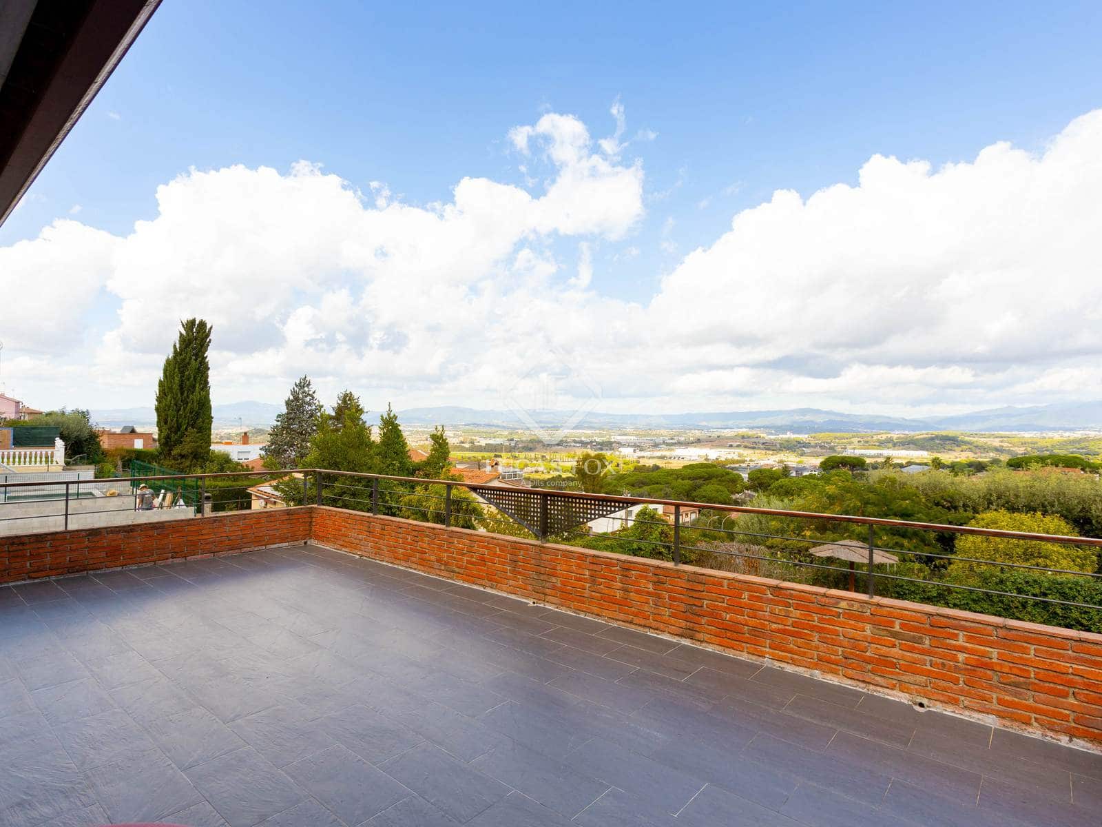 5 soveværelse Villa til salg i Vallromanes med swimmingpool garage - € 649.000 (Ref: 9354103)