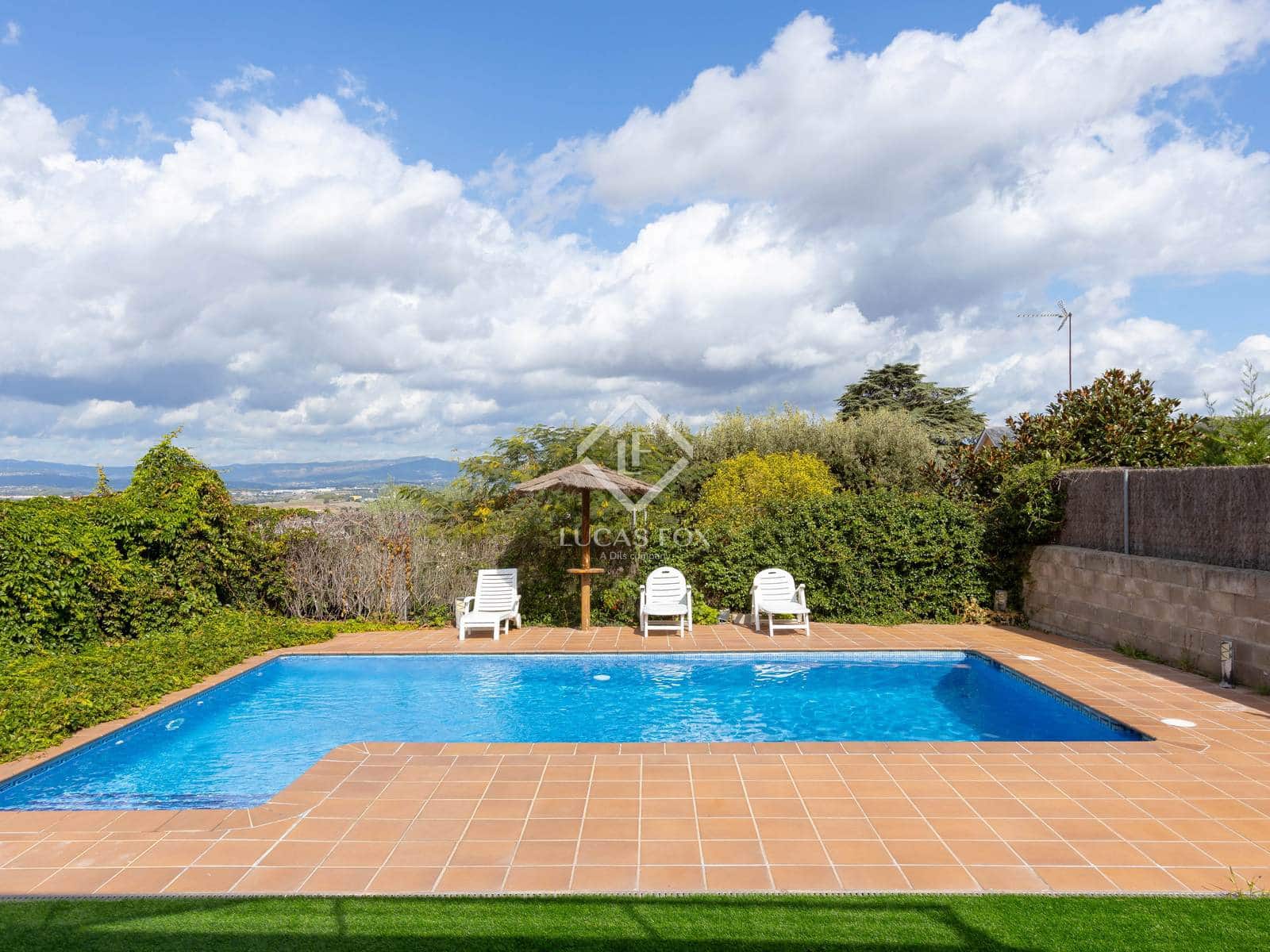 5 soveværelse Villa til salg i Vallromanes med swimmingpool garage - € 649.000 (Ref: 9354103)