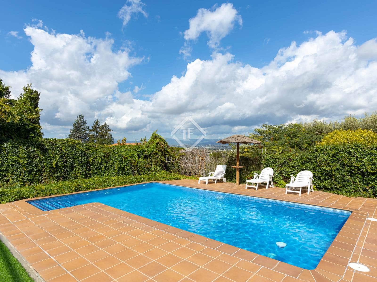 5 soveværelse Villa til salg i Vallromanes med swimmingpool garage - € 649.000 (Ref: 9354103)