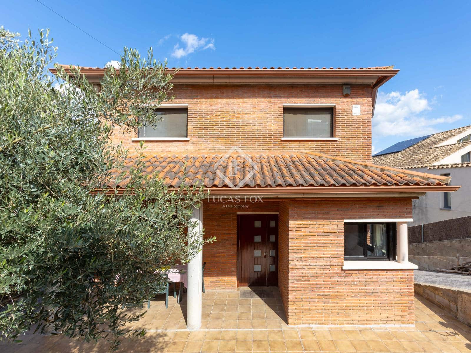 5 soveværelse Villa til salg i Vallromanes med swimmingpool garage - € 649.000 (Ref: 9354103)