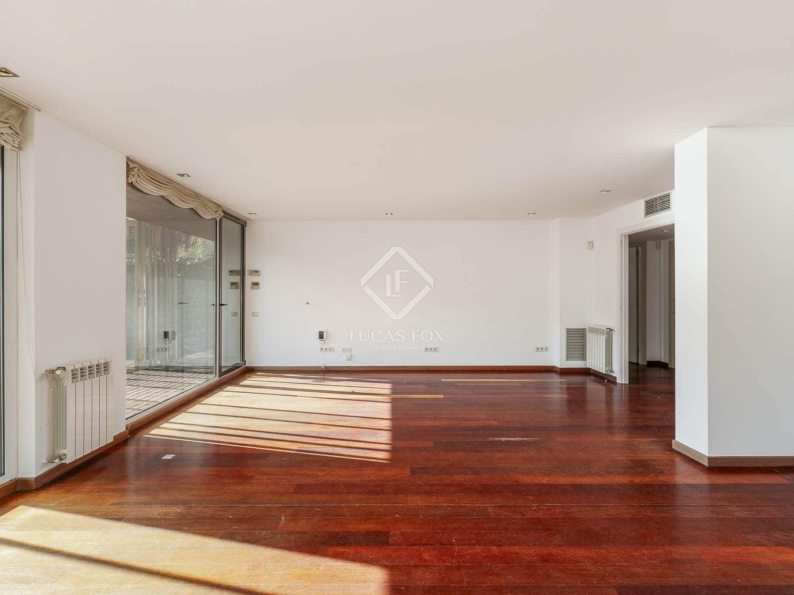 4 soveværelse Lejlighed til salg i Barcelona by med swimmingpool garage - € 2.000.000 (Ref: 9354209)