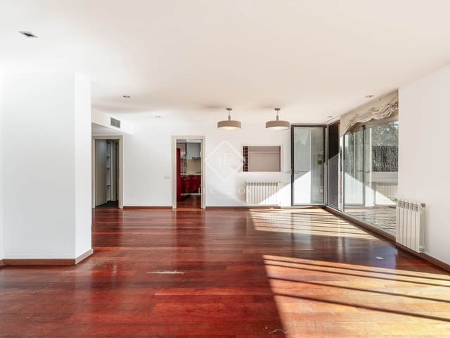 4 soveværelse Lejlighed til salg i Barcelona by med swimmingpool garage - € 2.000.000 (Ref: 9354209)