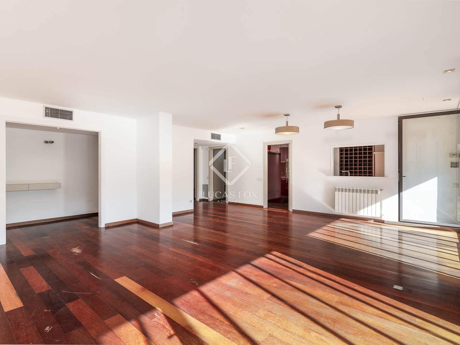 4 soveværelse Lejlighed til salg i Barcelona by med swimmingpool garage - € 2.000.000 (Ref: 9354209)