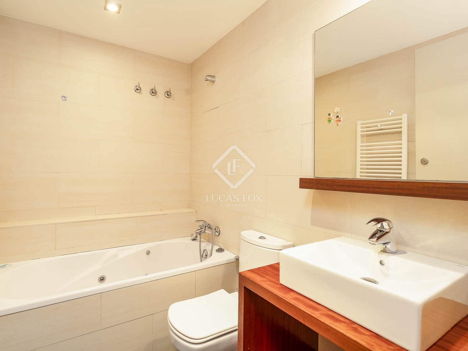 4 soveværelse Lejlighed til salg i Barcelona by med swimmingpool garage - € 2.000.000 (Ref: 9354209)