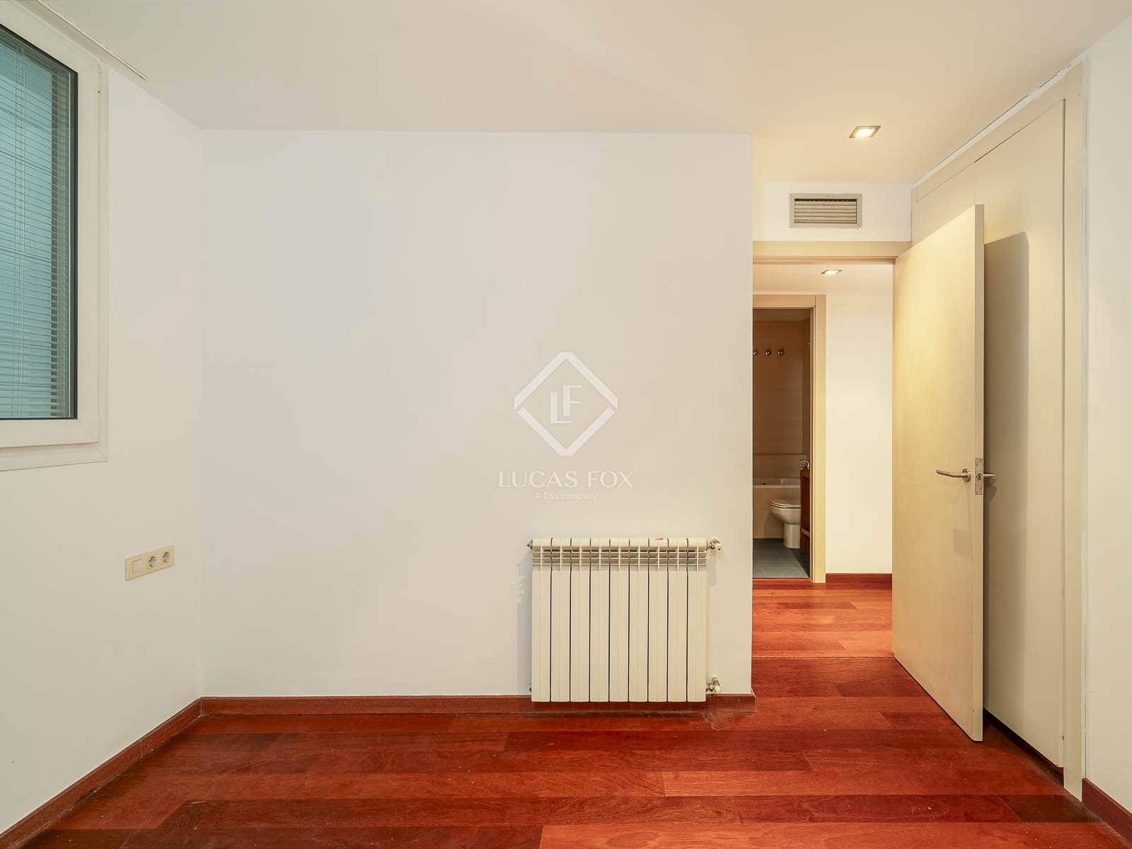 4 soveværelse Lejlighed til salg i Barcelona by med swimmingpool garage - € 2.000.000 (Ref: 9354209)