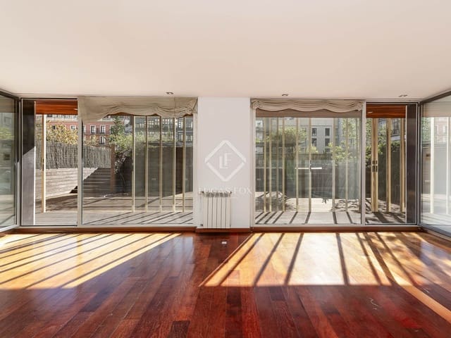 4 soveværelse Lejlighed til salg i Barcelona by med swimmingpool garage - € 2.000.000 (Ref: 9354209)