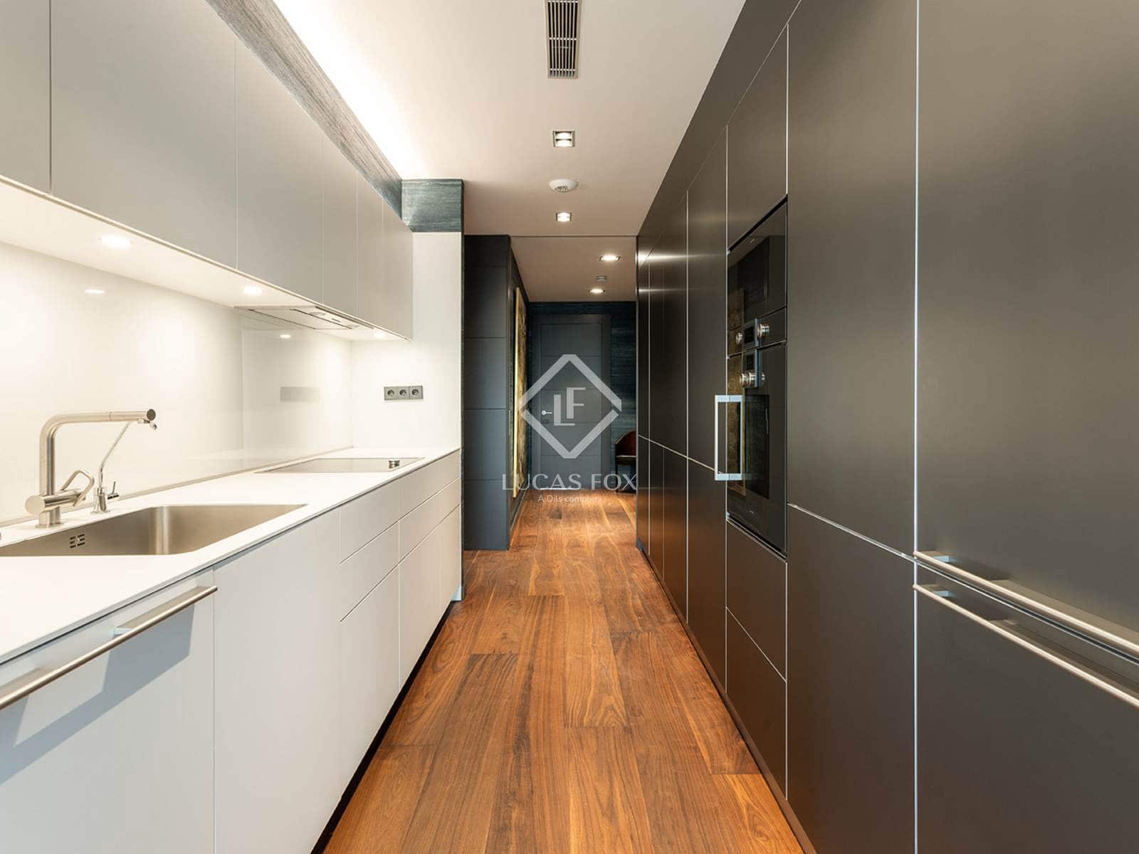 2 slaapkamer Appartement te koop in Barcelona stad met zwembad garage - € 2.490.000 (Ref: 9354210)