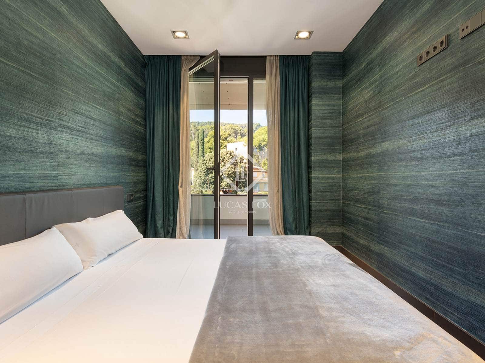 2 slaapkamer Appartement te koop in Barcelona stad met zwembad garage - € 2.490.000 (Ref: 9354210)