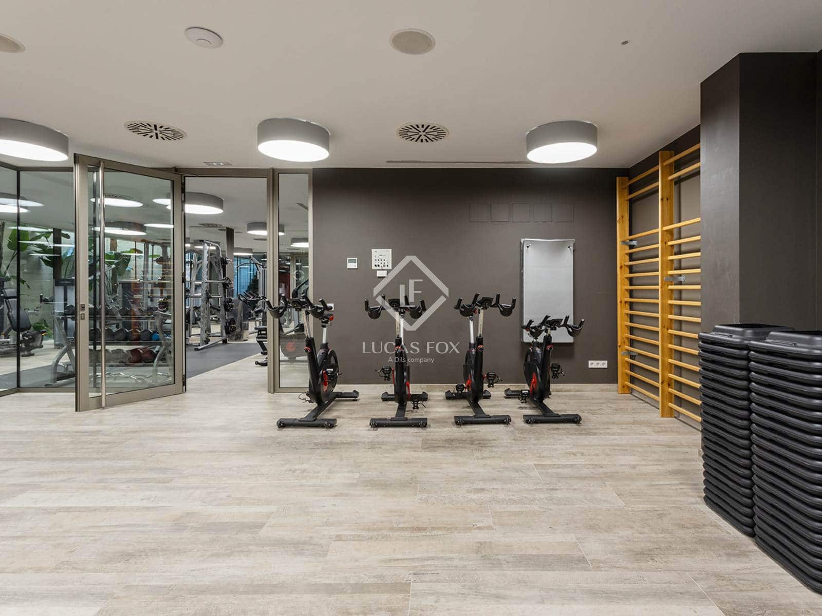 2 slaapkamer Appartement te koop in Barcelona stad met zwembad garage - € 2.490.000 (Ref: 9354210)