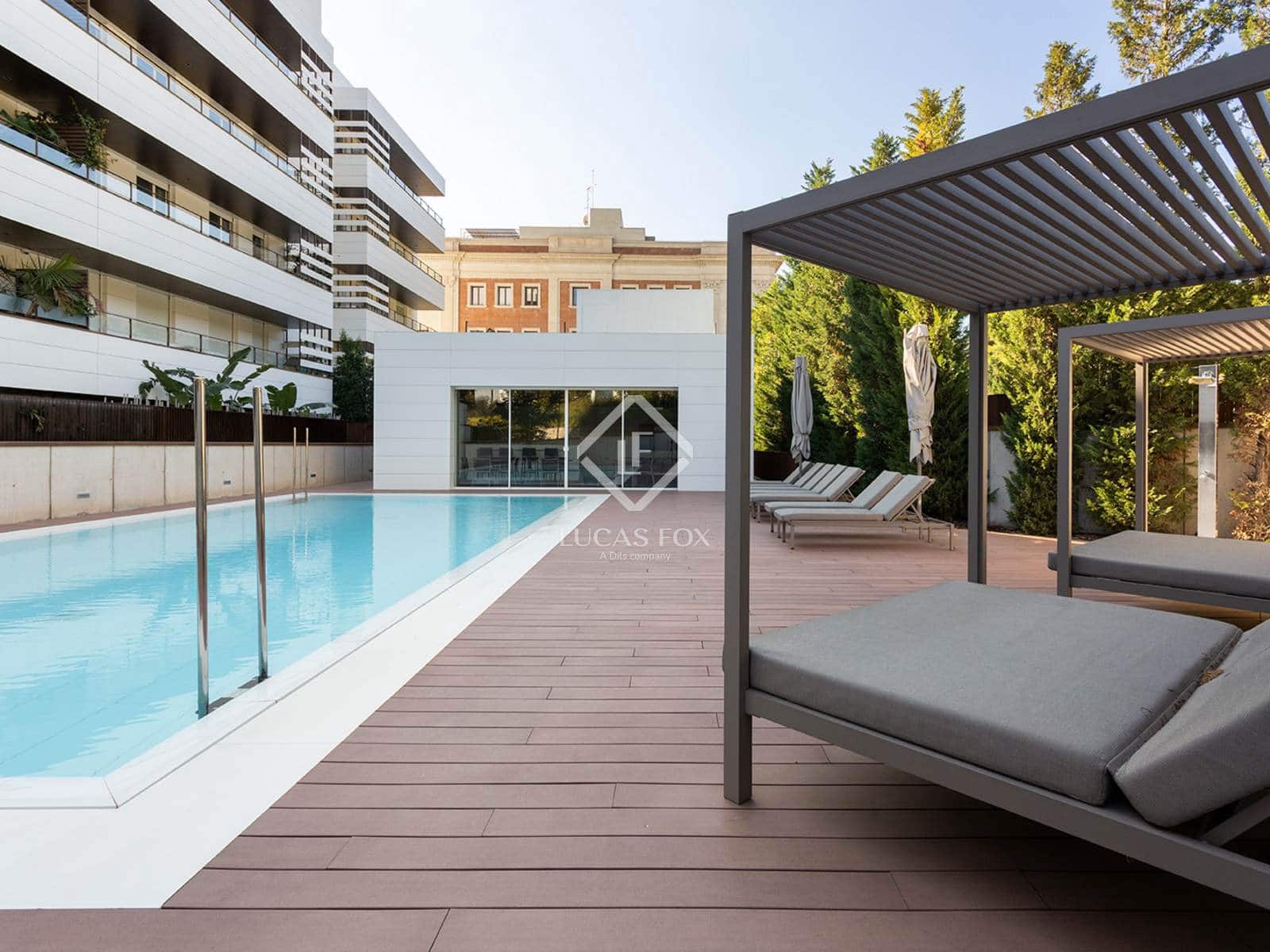 2 slaapkamer Appartement te koop in Barcelona stad met zwembad garage - € 2.490.000 (Ref: 9354210)