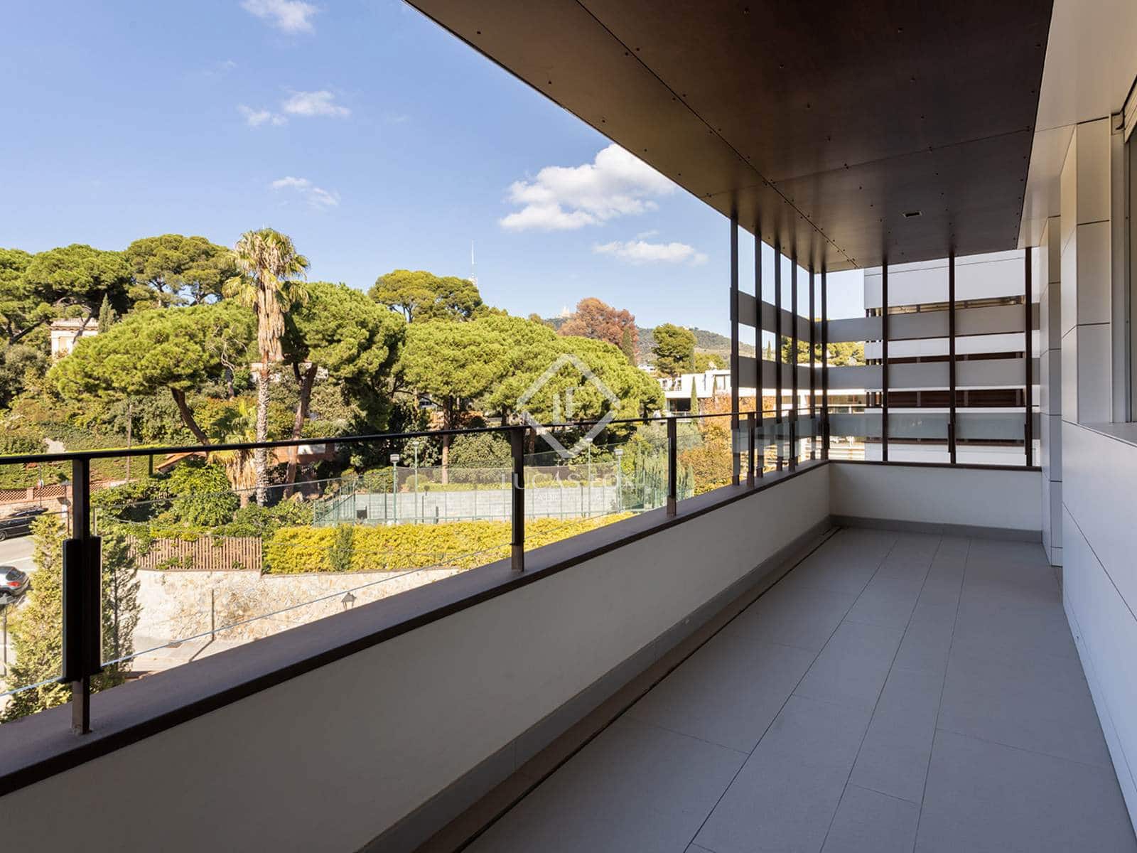 2 slaapkamer Appartement te koop in Barcelona stad met zwembad garage - € 2.490.000 (Ref: 9354210)