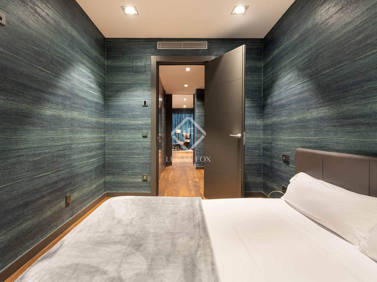 2 slaapkamer Appartement te koop in Barcelona stad met zwembad garage - € 2.490.000 (Ref: 9354210)