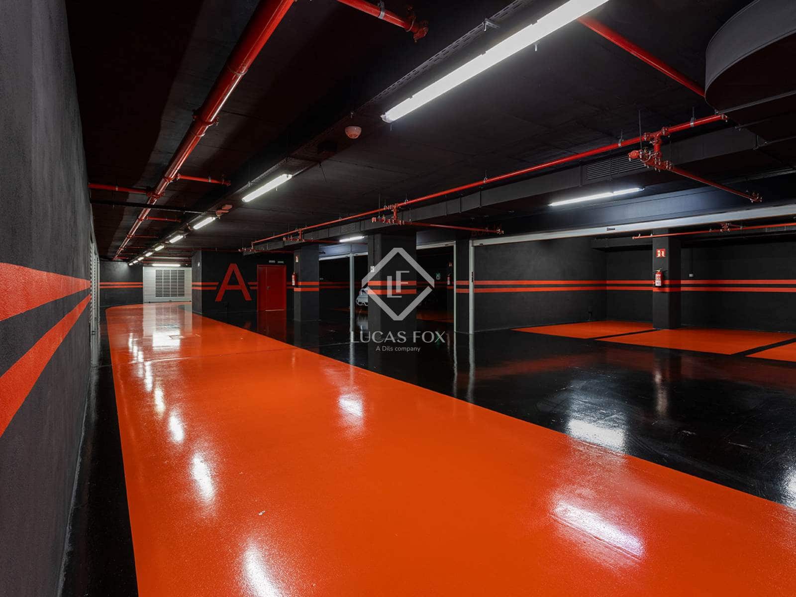 2 slaapkamer Appartement te koop in Barcelona stad met zwembad garage - € 2.490.000 (Ref: 9354210)