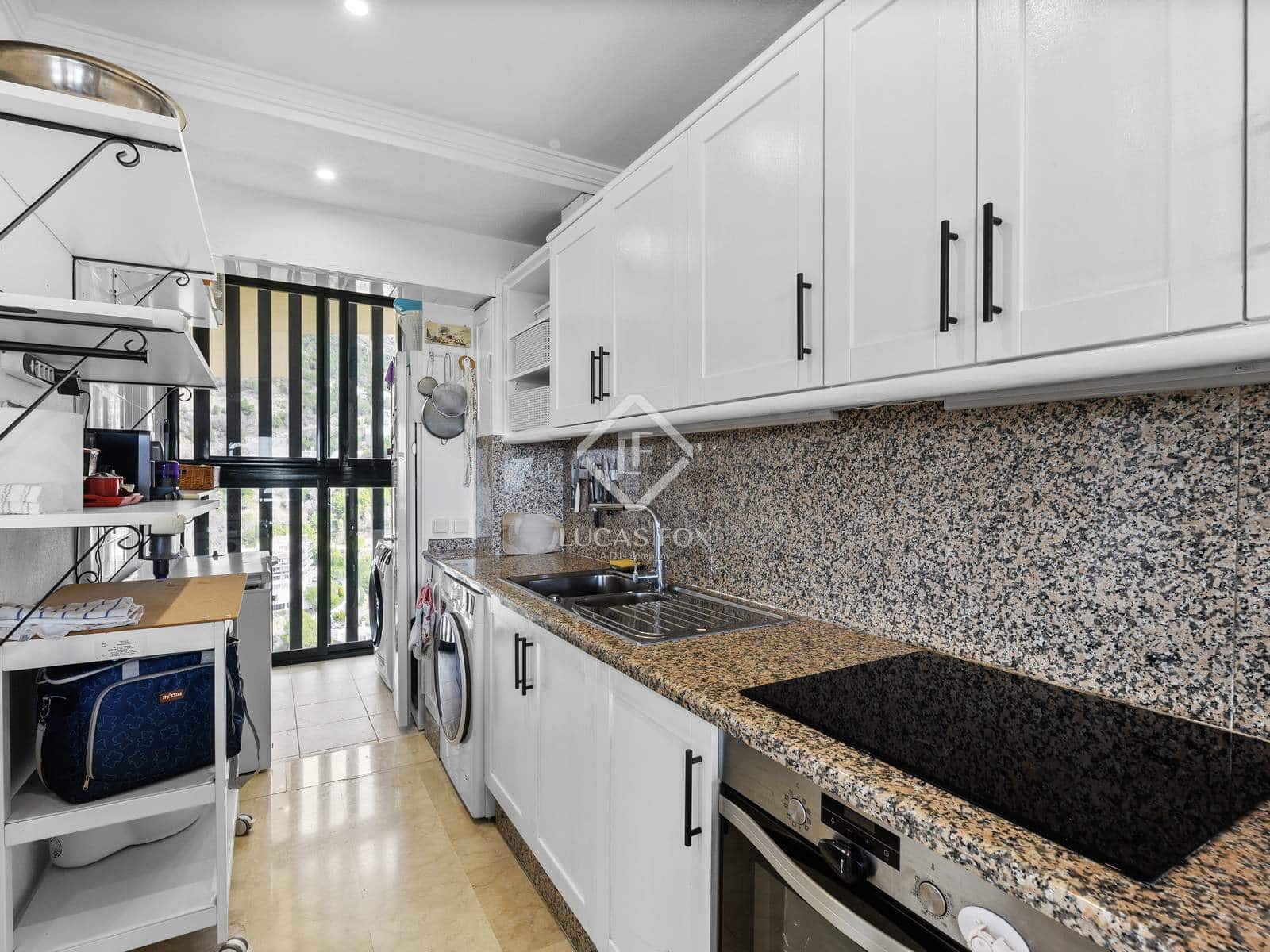 Ático de 2 habitaciones en Altea en venta con piscina garaje - 650.000 € (Ref: 9354513)