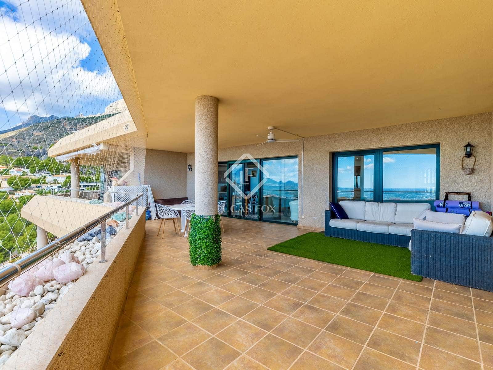 Ático de 2 habitaciones en Altea en venta con piscina garaje - 650.000 € (Ref: 9354513)
