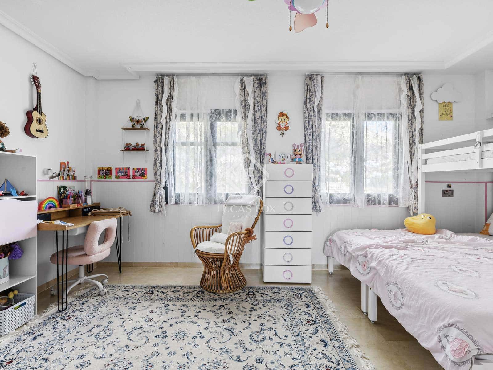 Ático de 2 habitaciones en Altea en venta con piscina garaje - 650.000 € (Ref: 9354513)