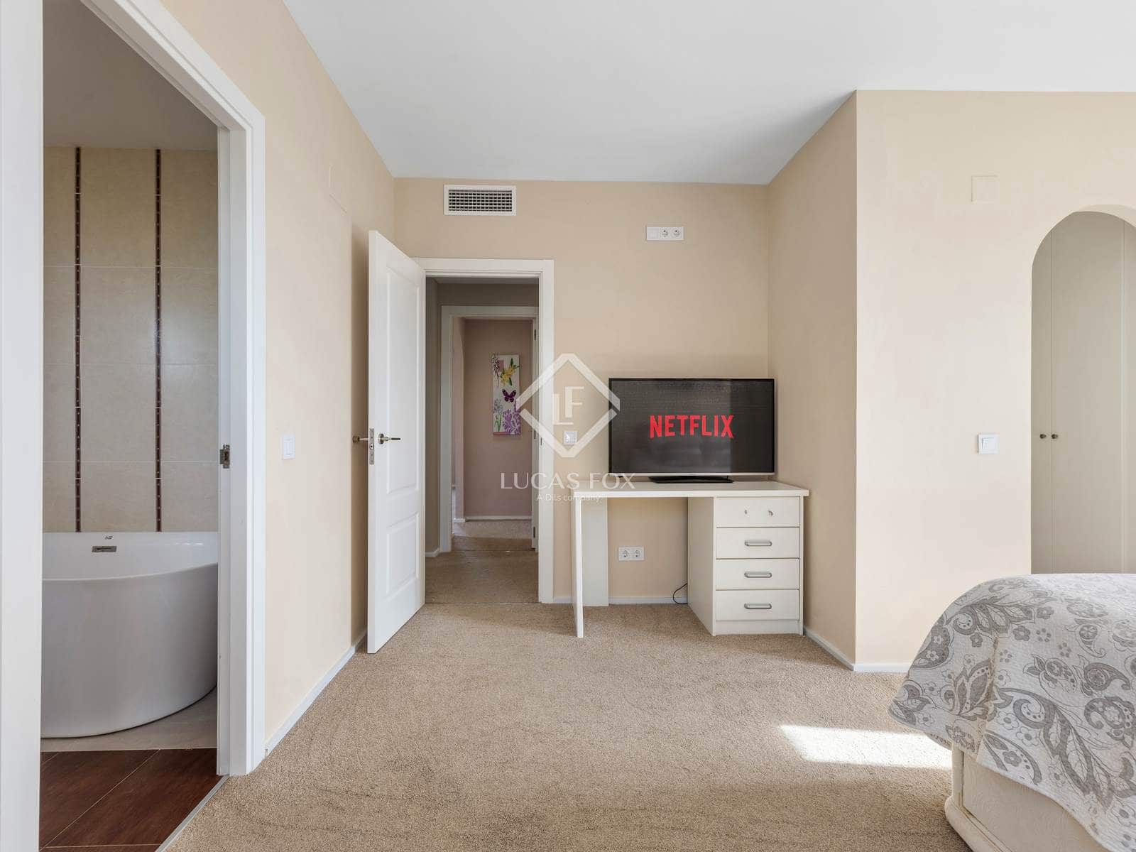 4 soveværelse Villa til salg i Finestrat med swimmingpool garage - € 1.050.000 (Ref: 9354514)