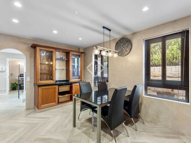 4 soveværelse Villa til salg i Finestrat med swimmingpool garage - € 1.050.000 (Ref: 9354514)