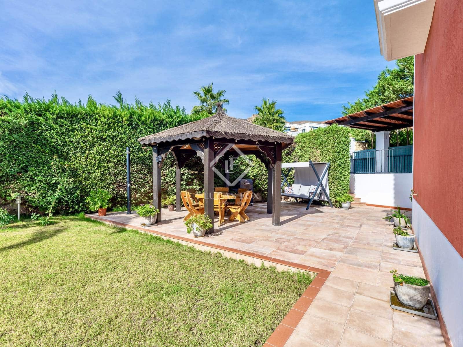 4 soveværelse Villa til salg i Finestrat med swimmingpool garage - € 1.050.000 (Ref: 9354514)