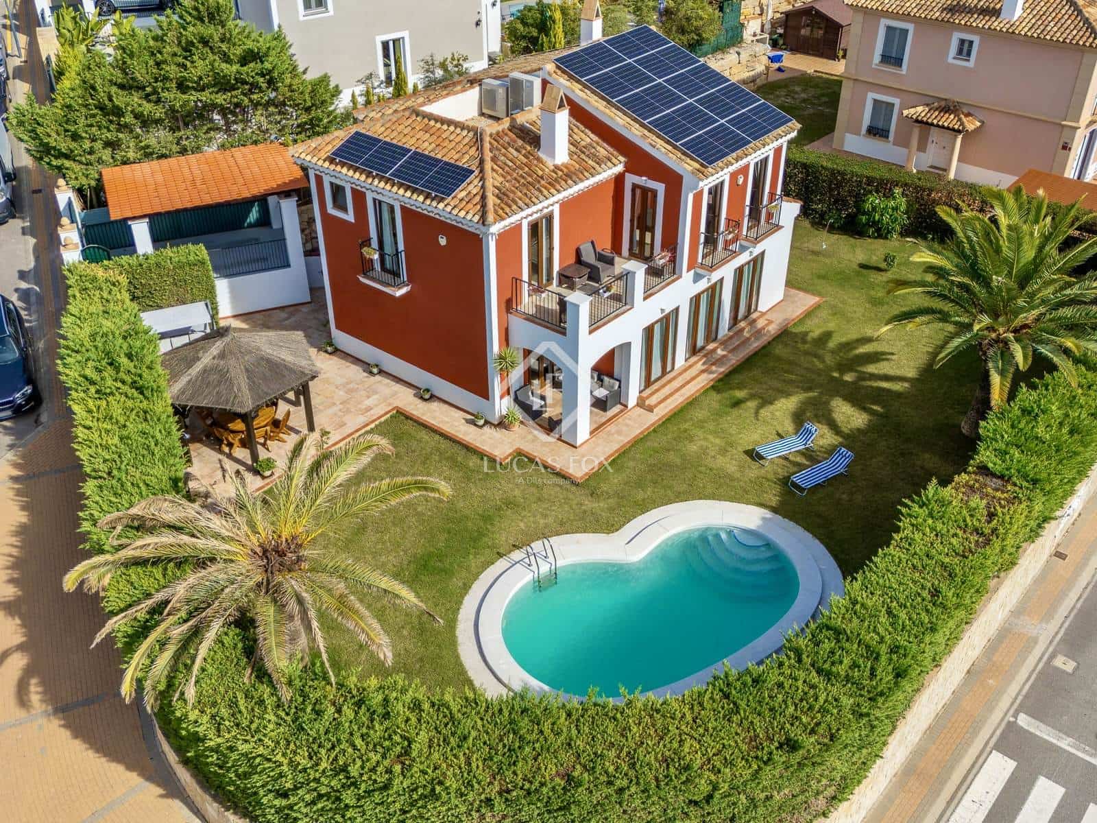 4 soveværelse Villa til salg i Finestrat med swimmingpool garage - € 1.050.000 (Ref: 9354514)