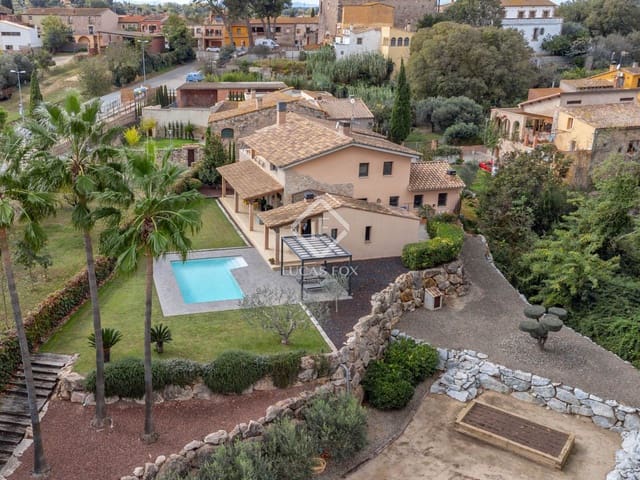 5 soveværelse Villa til salg i Siurana med swimmingpool garage - € 1.790.000 (Ref: 9356893)