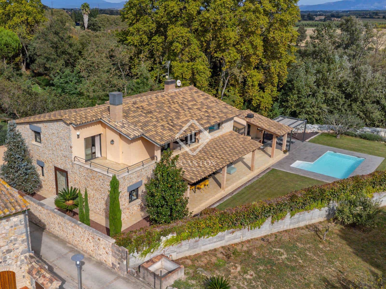 Chalet de 5 habitaciones en Siurana en venta con piscina garaje - 1.790.000 € (Ref: 9356893)