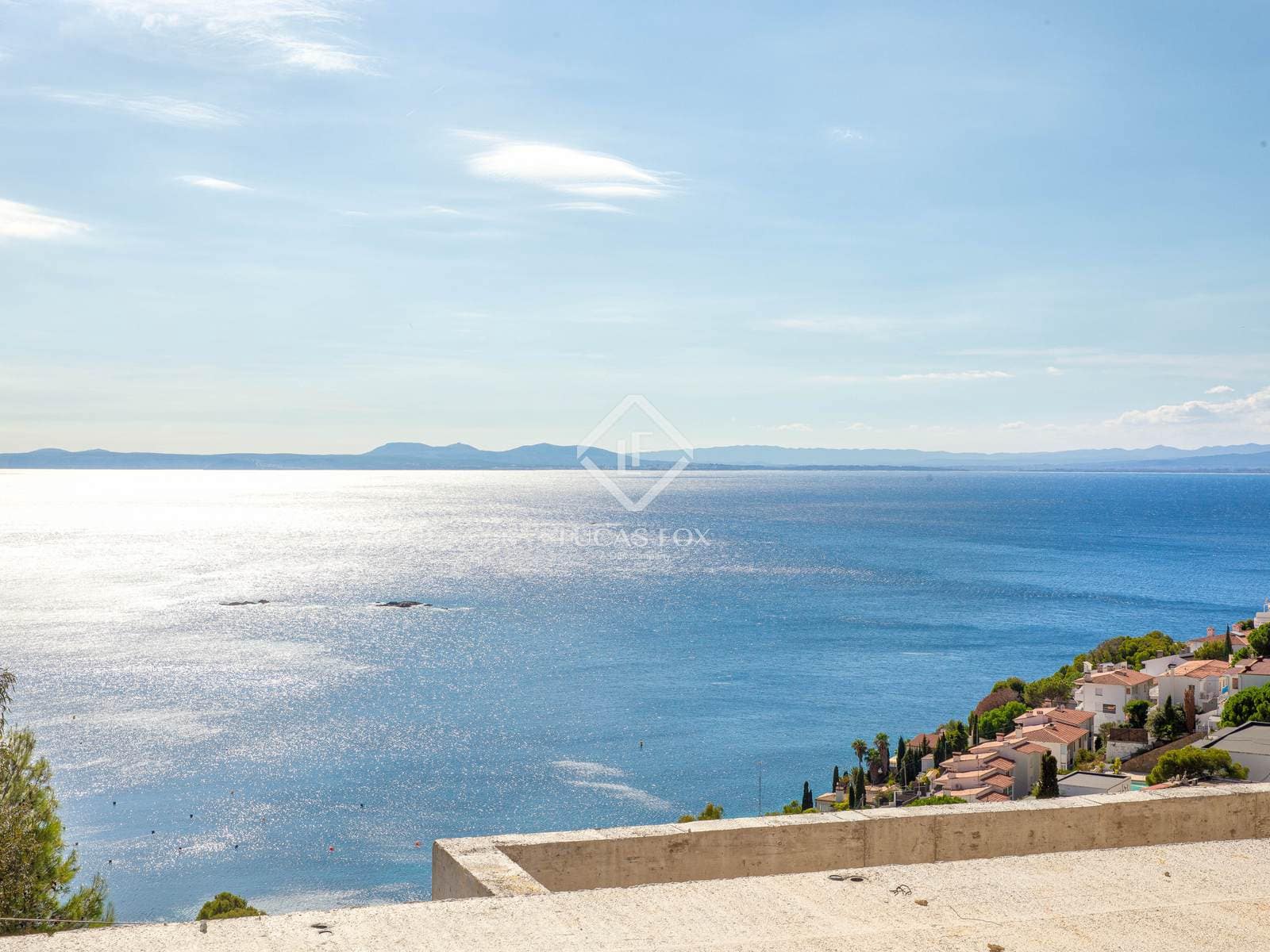 4 slaapkamer Villa te koop in Roses met zwembad garage - € 1.045.000 (Ref: 9357478)