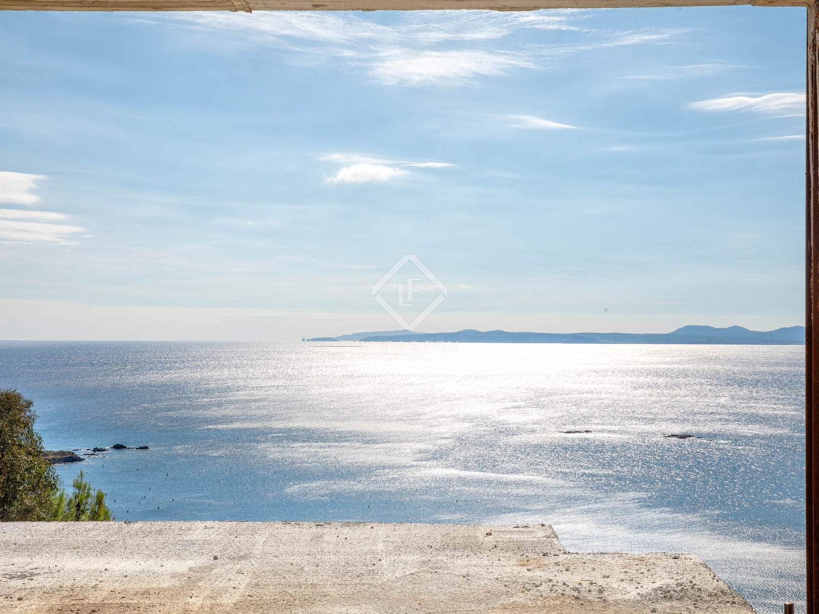 4 slaapkamer Villa te koop in Roses met zwembad garage - € 1.045.000 (Ref: 9357478)