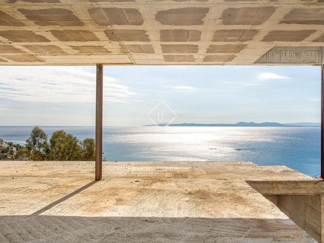 4 slaapkamer Villa te koop in Roses met zwembad garage - € 1.045.000 (Ref: 9357478)