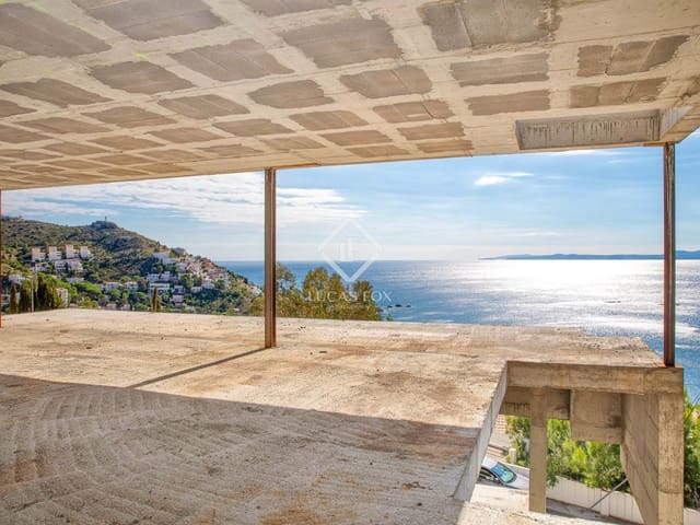 4 slaapkamer Villa te koop in Roses met zwembad garage - € 1.045.000 (Ref: 9357478)