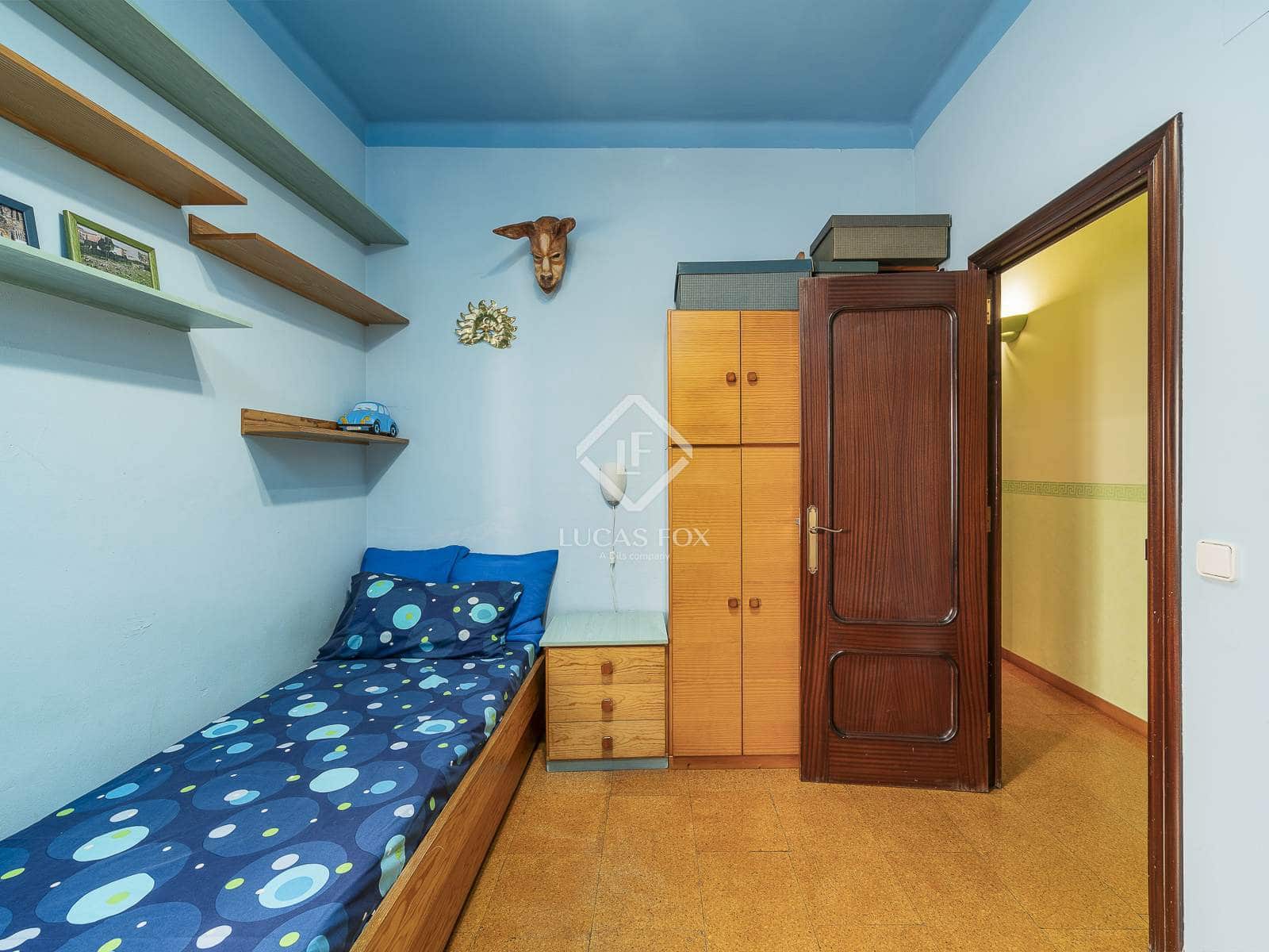 5 soverom Penthouse til salgs i Barcelona by med garasje - € 660 000 (Ref: 9357479)