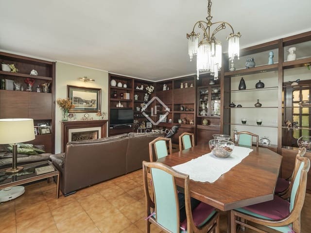 5 quarto Penthouse para venda em Barcelona cidade com garagem - 660 000 € (Ref: 9357479)