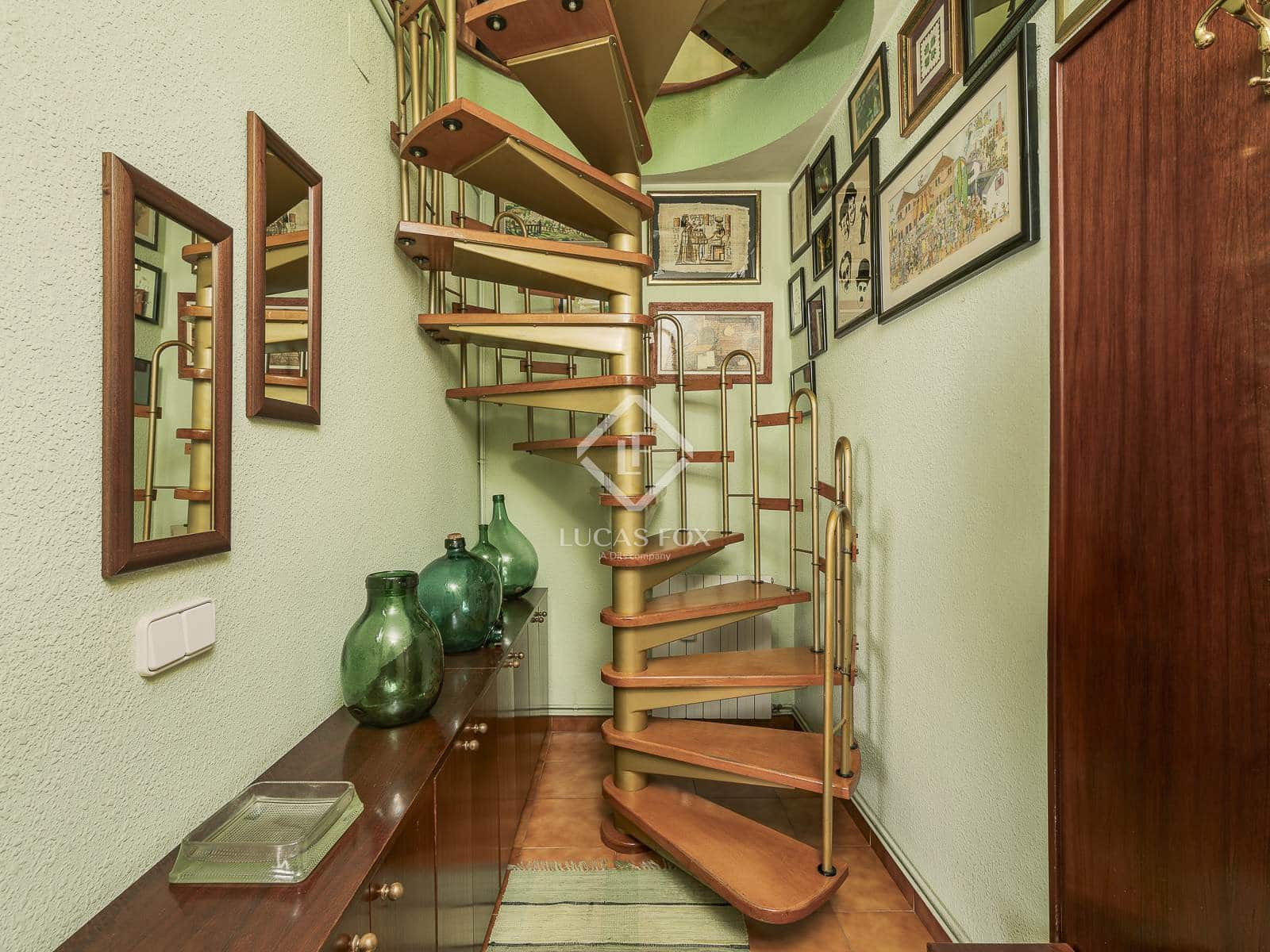 5 soverom Penthouse til salgs i Barcelona by med garasje - € 660 000 (Ref: 9357479)