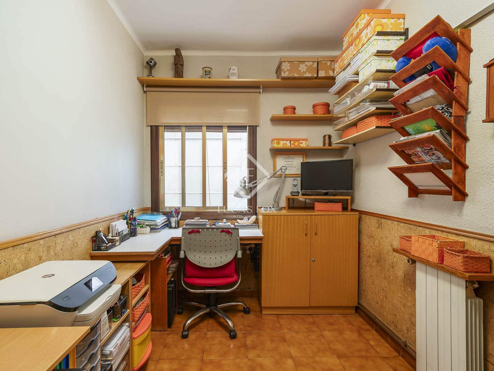 5 soverom Penthouse til salgs i Barcelona by med garasje - € 660 000 (Ref: 9357479)