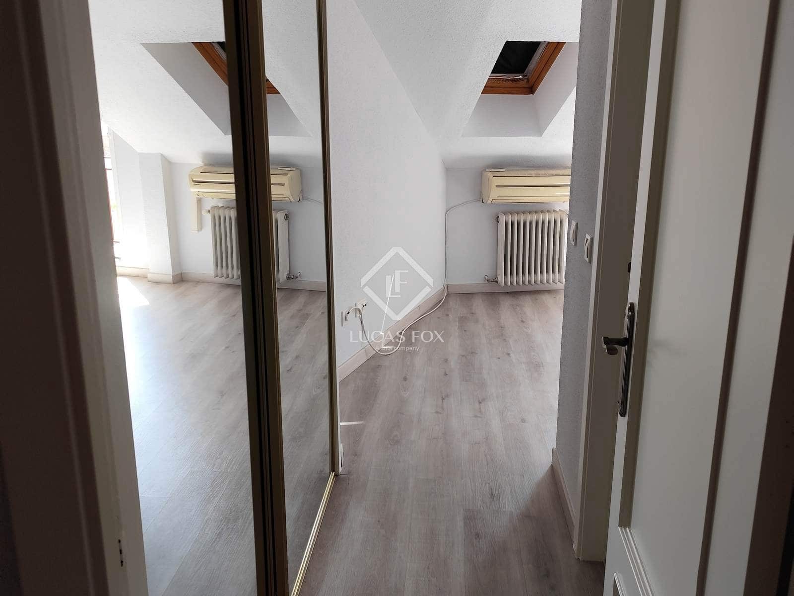 1 bedroom Apartment for sale in Fuente el Saz de Jarama with garage - € 225,000 (Ref: 9357715)