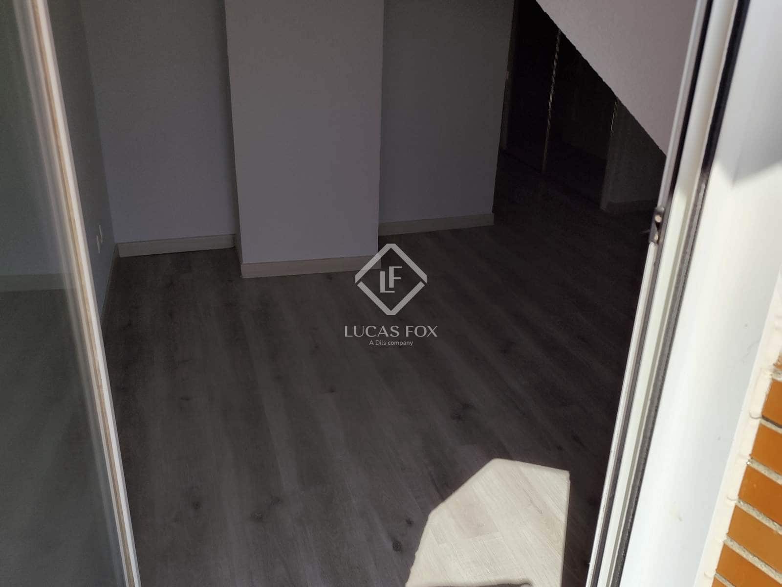 1 bedroom Apartment for sale in Fuente el Saz de Jarama with garage - € 225,000 (Ref: 9357715)