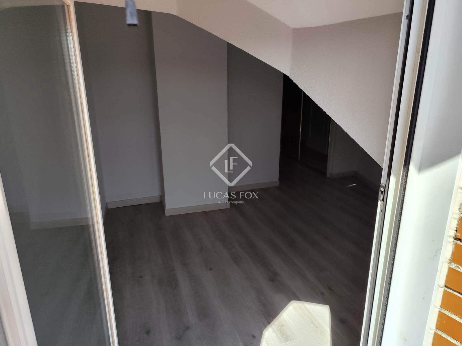 1 bedroom Apartment for sale in Fuente el Saz de Jarama with garage - € 225,000 (Ref: 9357715)