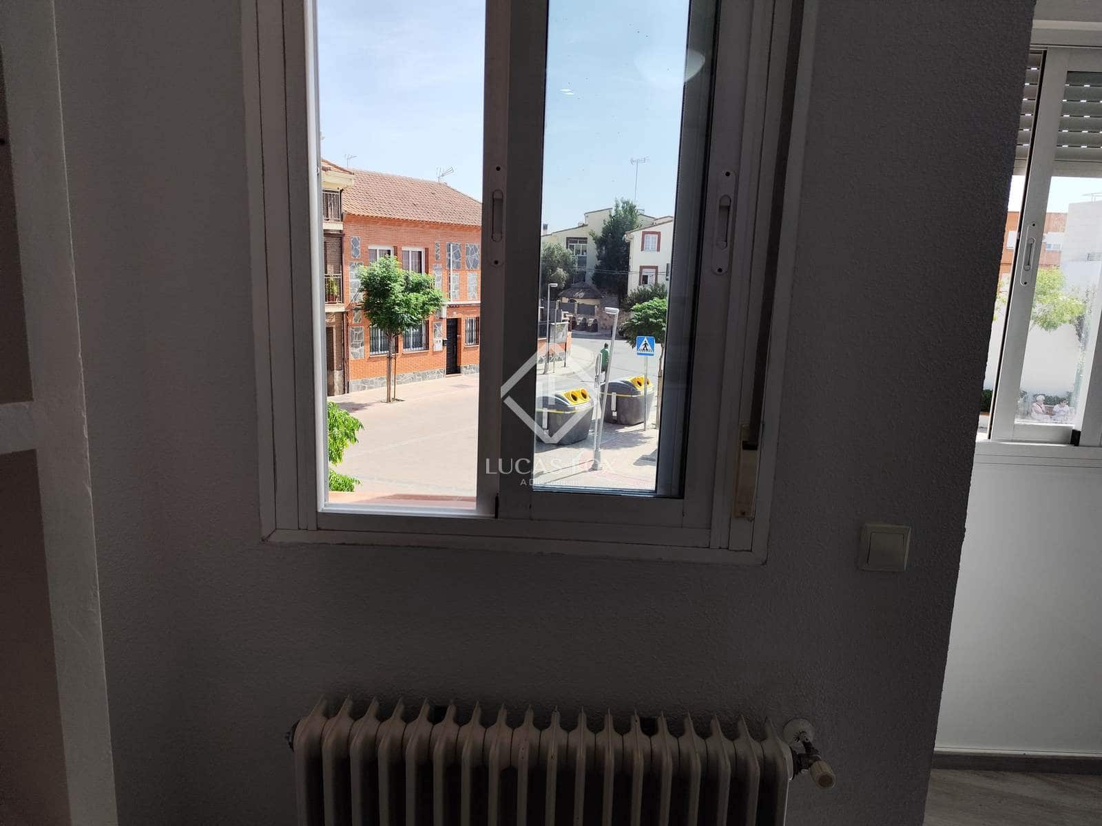 1 bedroom Apartment for sale in Fuente el Saz de Jarama with garage - € 225,000 (Ref: 9357715)