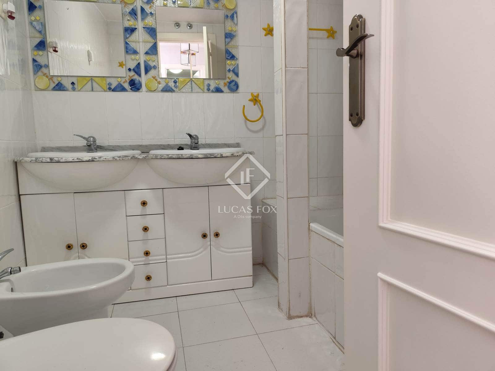 1 bedroom Apartment for sale in Fuente el Saz de Jarama with garage - € 225,000 (Ref: 9357715)