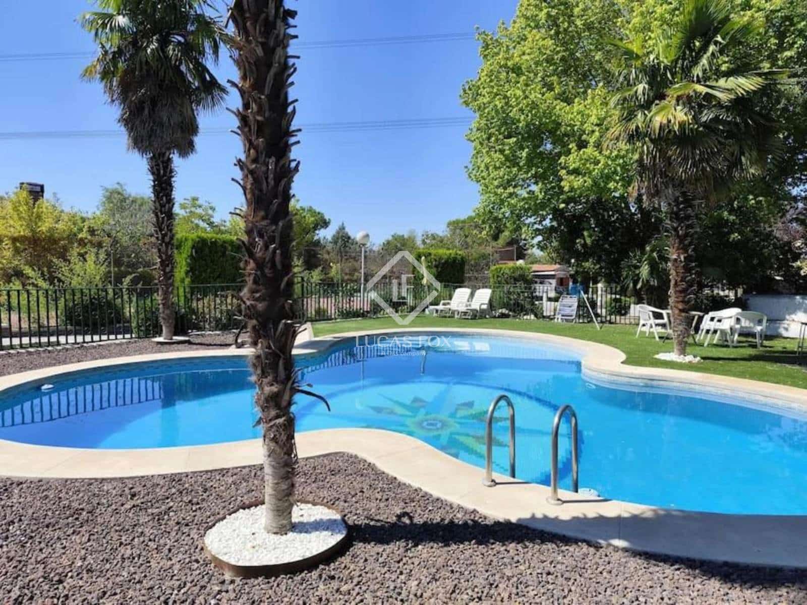 3 chambre Villa/Maison à vendre à Algete avec piscine garage - 560 000 € (Ref: 9357716)