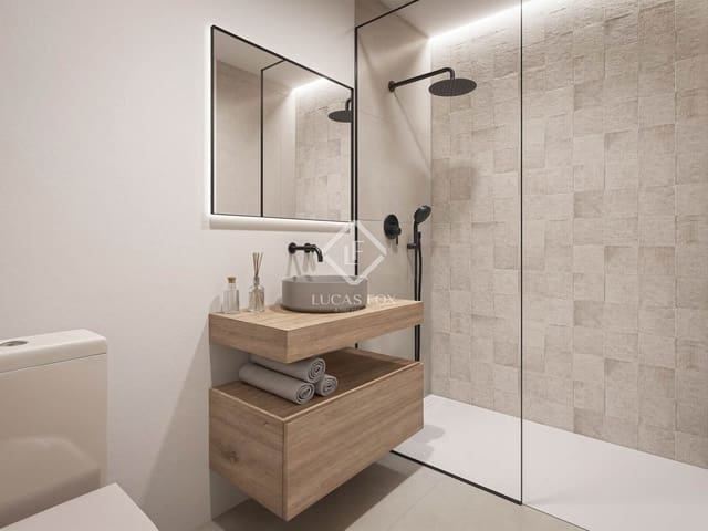 Apartamento de 3 habitaciones en Castell d'Aro, Castell-Platja d'Aro en venta con piscina garaje - 287.000 € (Ref: 9357717)