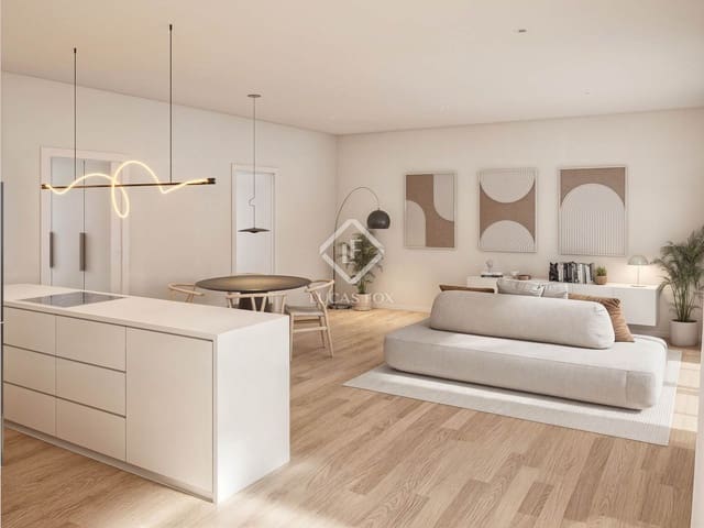 Apartamento de 3 habitaciones en Castell d'Aro, Castell-Platja d'Aro en venta con piscina garaje - 287.000 € (Ref: 9357717)