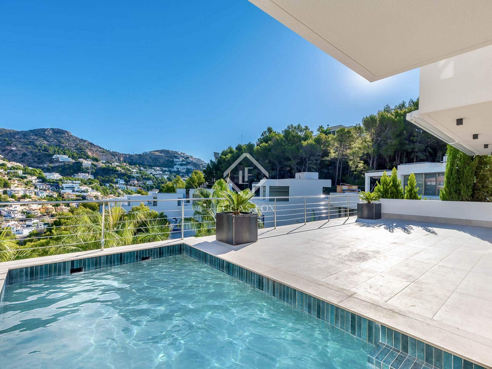 5 sovrum Villa att hyra i Altea med pool garage - 4 000 € (Ref: 9357842)