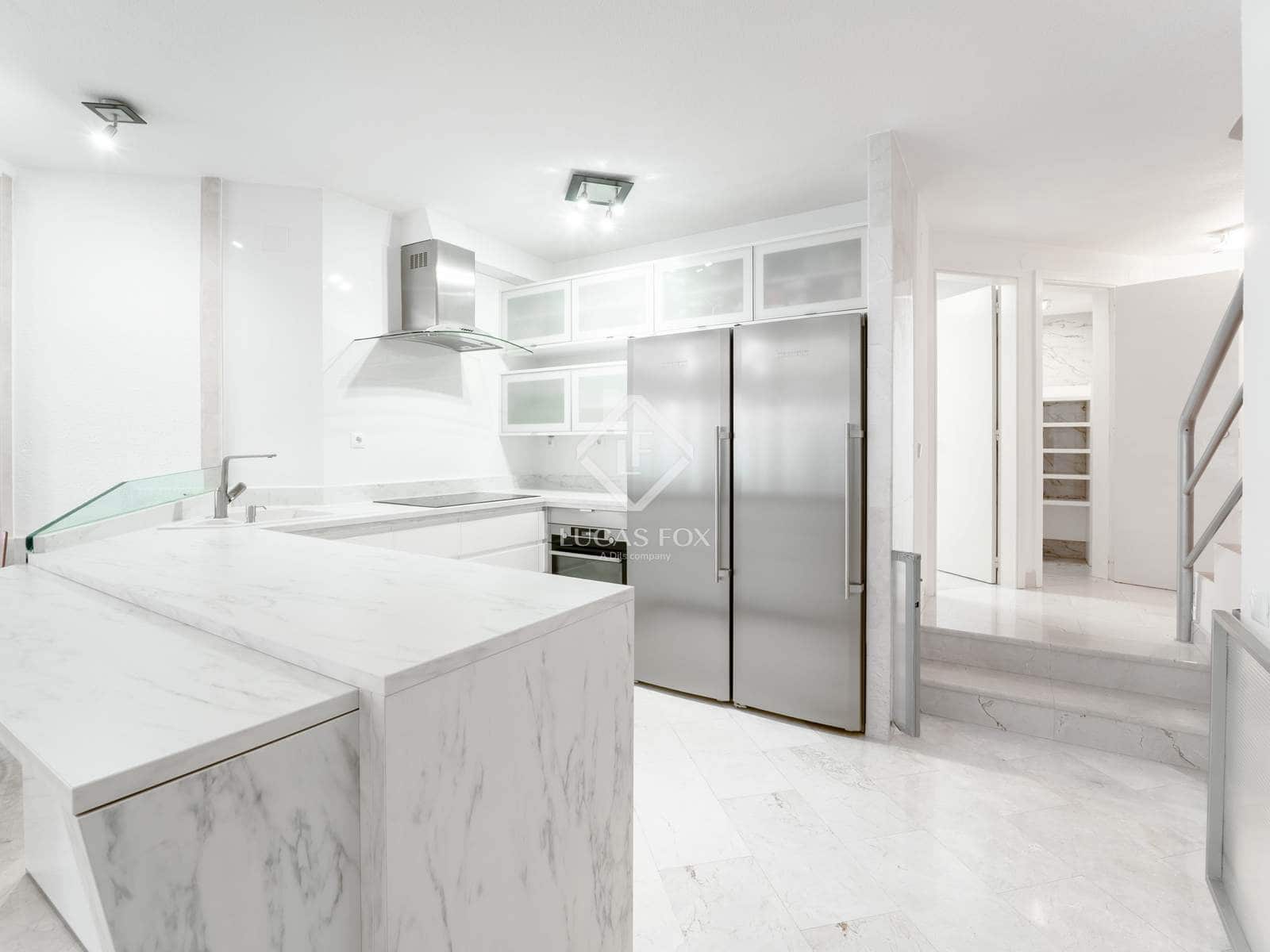 3 soveværelse Villa til salg i Alicante by med swimmingpool garage - € 490.000 (Ref: 9357845)