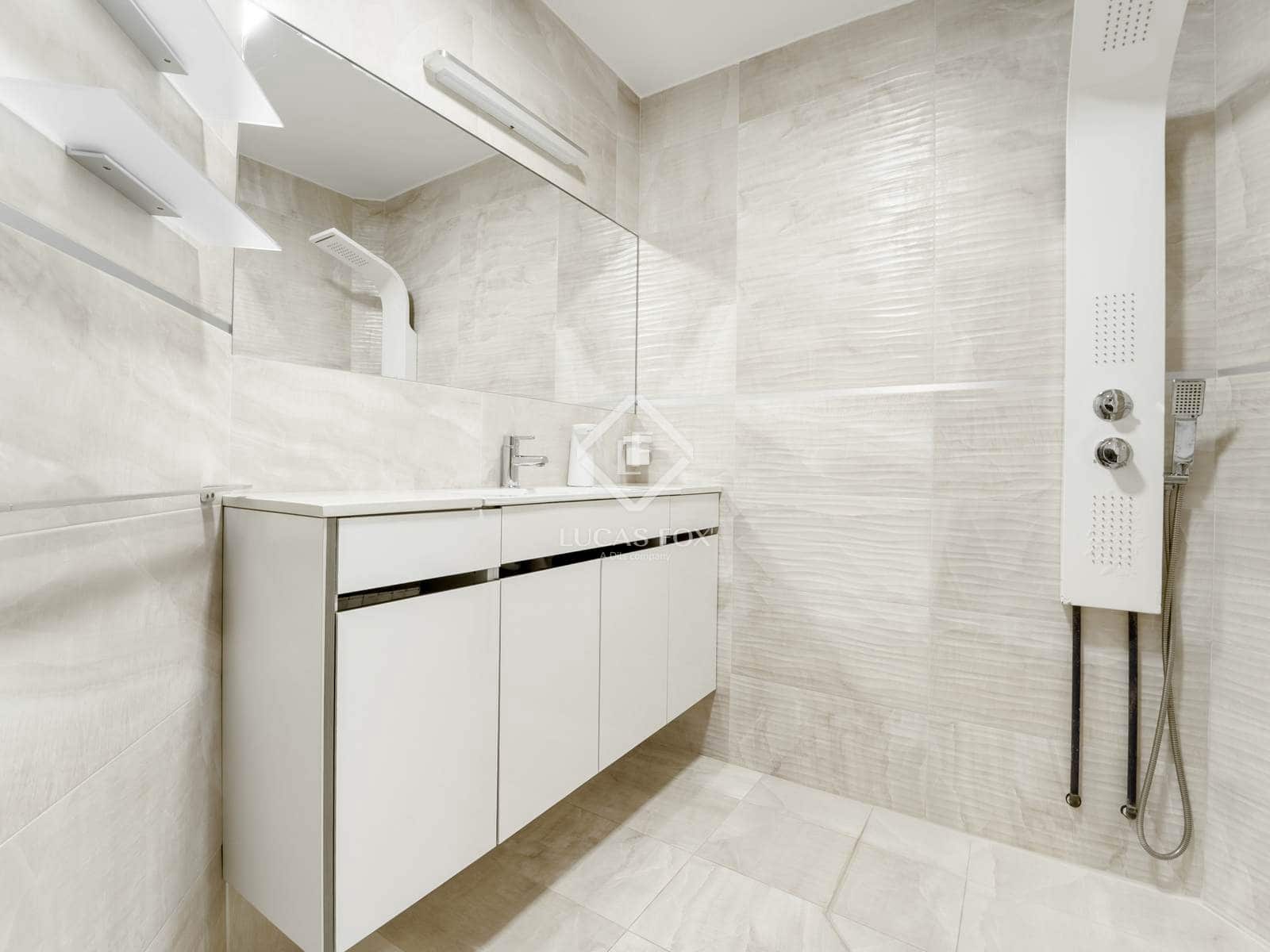 3 soveværelse Villa til salg i Alicante by med swimmingpool garage - € 490.000 (Ref: 9357845)