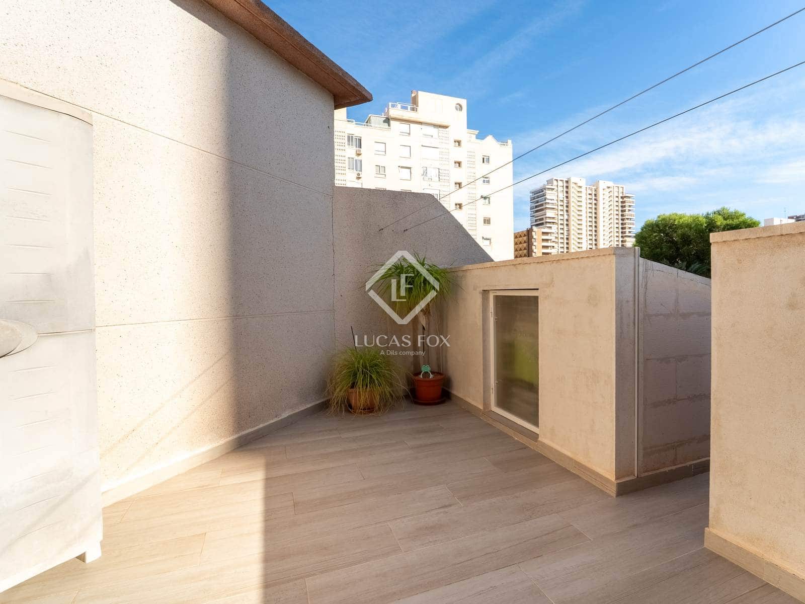 3 soveværelse Villa til salg i Alicante by med swimmingpool garage - € 490.000 (Ref: 9357845)