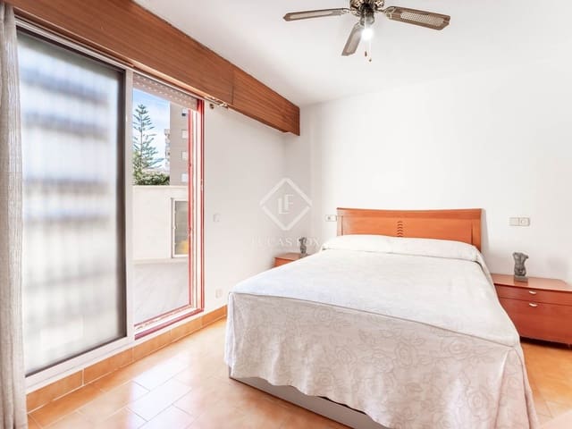 3 soveværelse Villa til salg i Alicante by med swimmingpool garage - € 490.000 (Ref: 9357845)