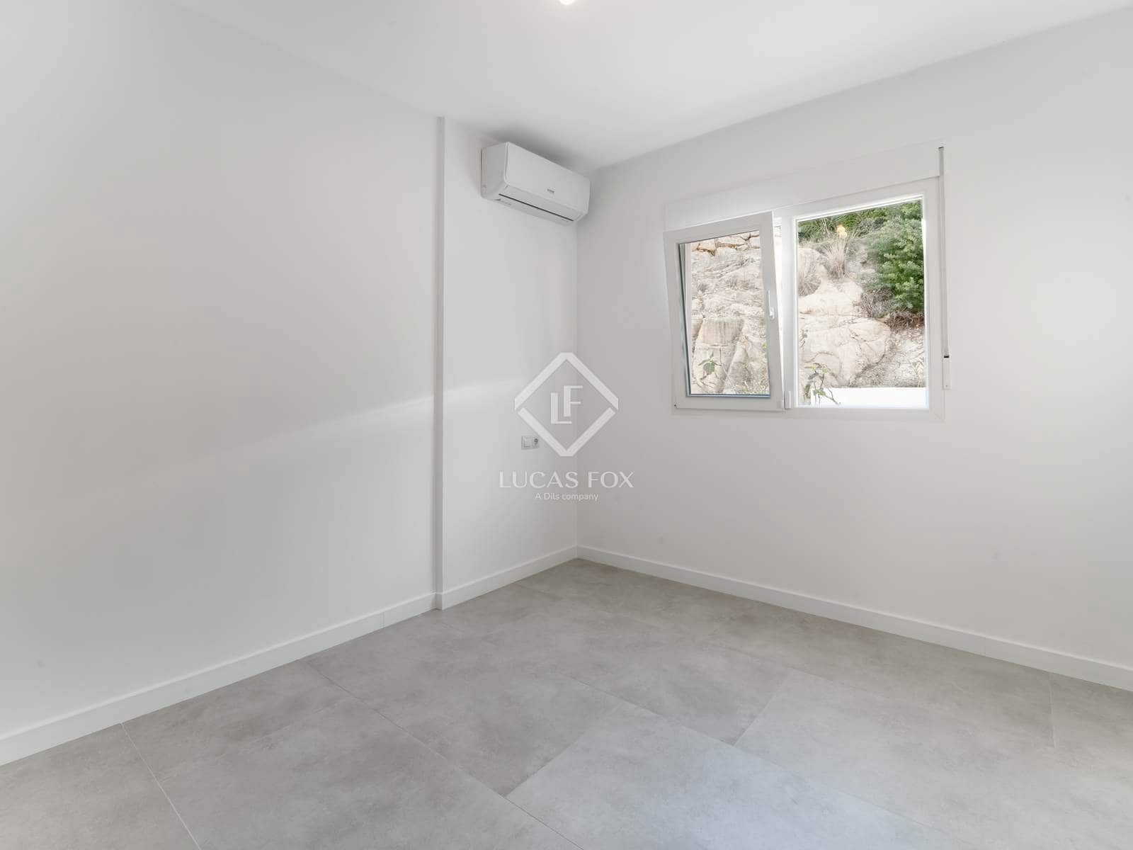 3 chambre Villa/Maison à vendre à El Campello avec garage - 550 000 € (Ref: 9357846)